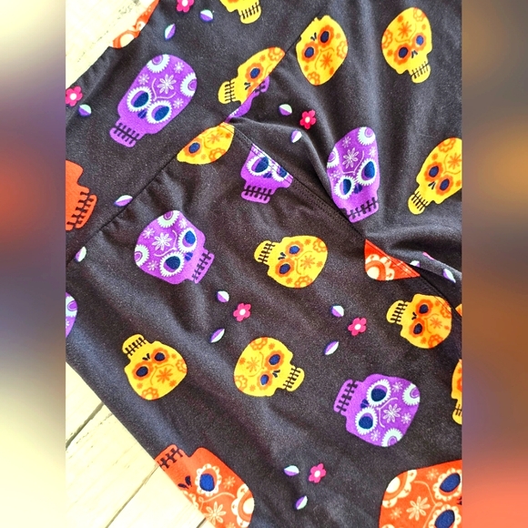 Lularoe Halloween Goth Sugar Skull Black, Purple & Orange Butter Soft Leggings - Picture 9 of 13